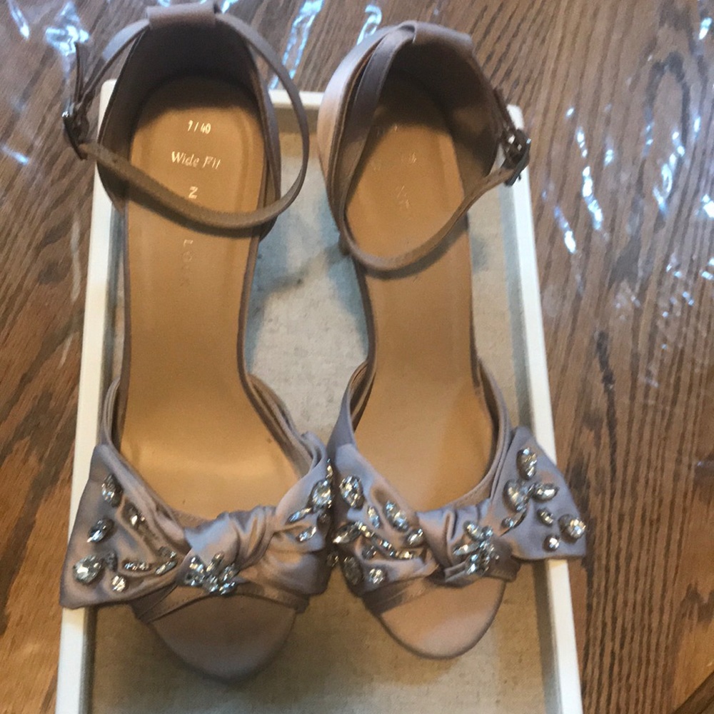 New look London US9 wide gorgeous and comfy